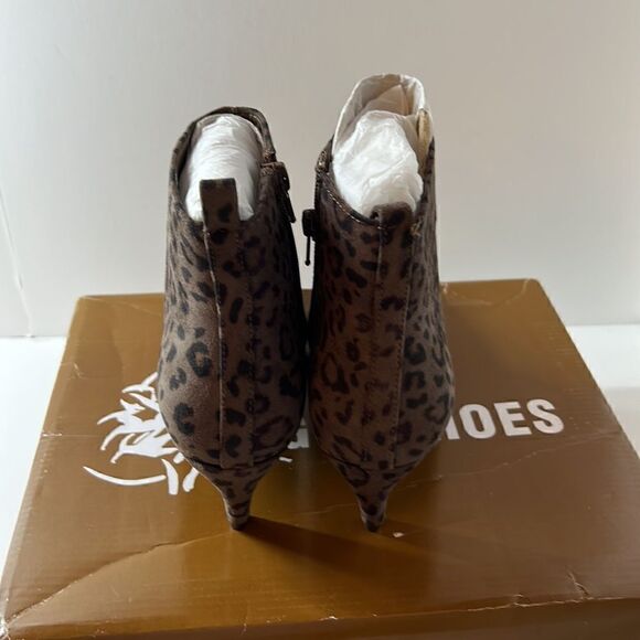 GC Shoes Aden Taupe Leopard Ankle Bootie size 6.5 - Picture 4 of 6